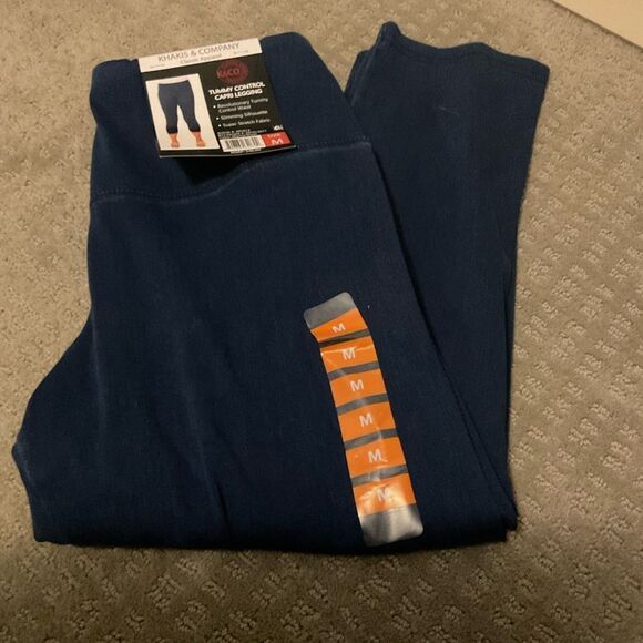 Khakis and Company Pull On Brand New Tummy Control Denim Capri Leggings.  Size M - Picture 1 of 2